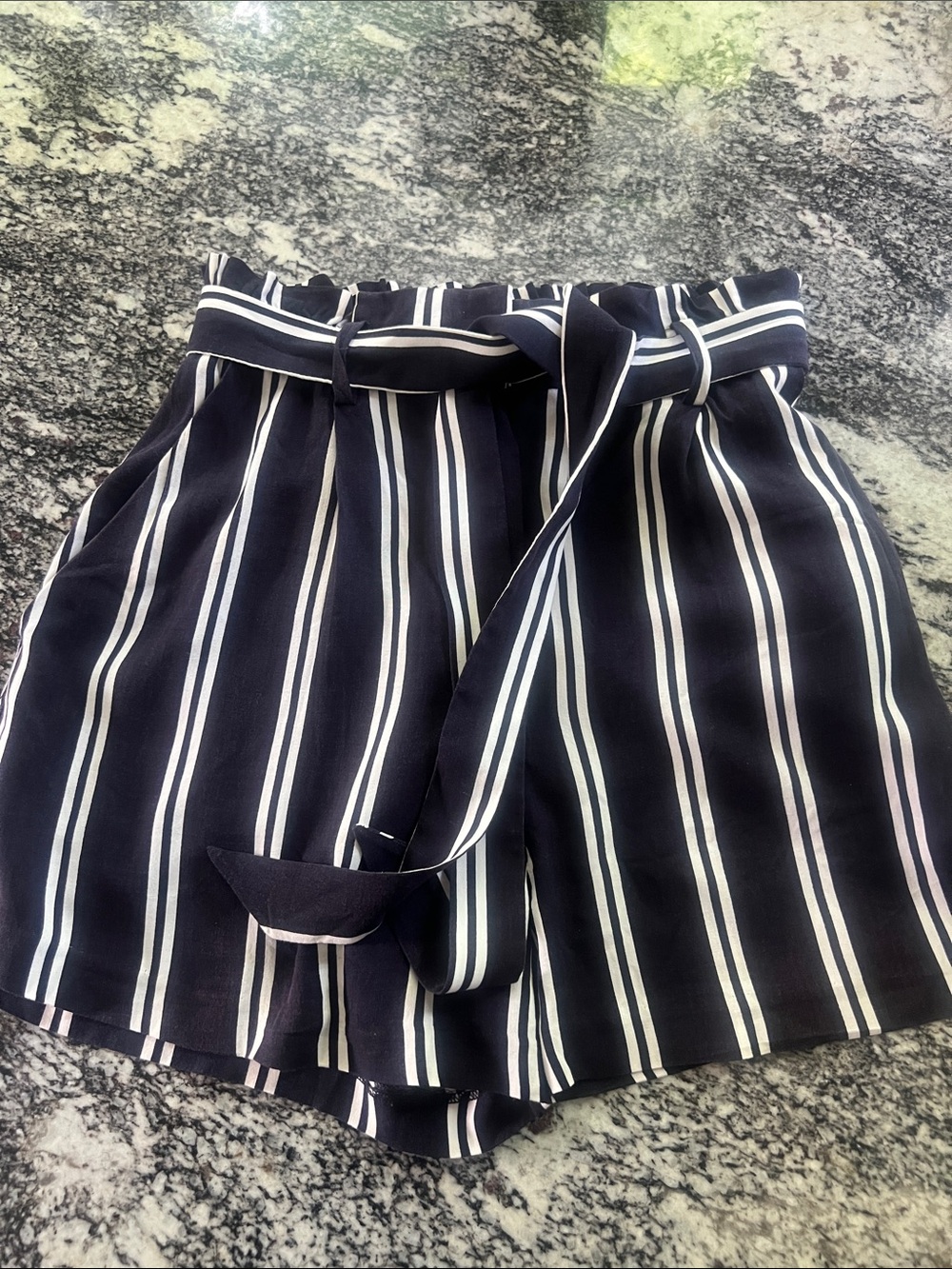H&M Navy and White Striped Shorts. Size 4
